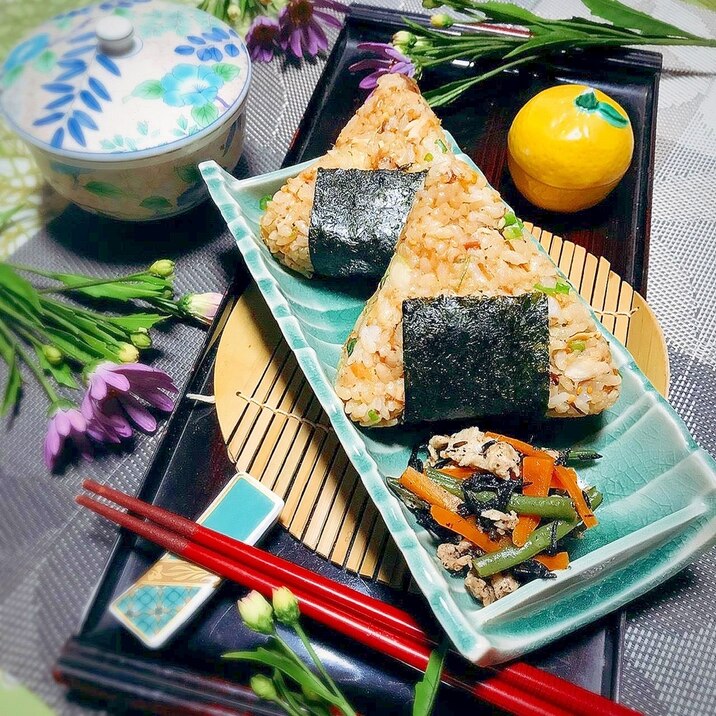 止まらない!鯵と茗荷と梅のサッパリ★おにぎり